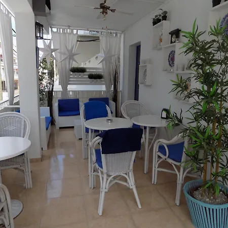 Hostal Villa Maruja-2